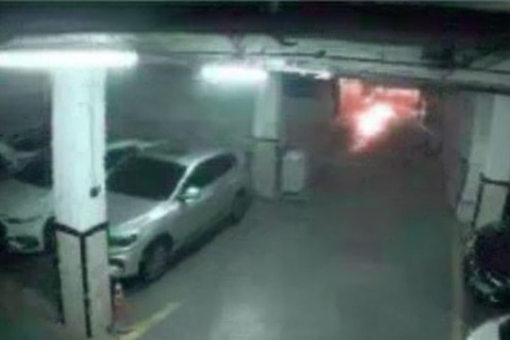 부천 병원 주차장 끼임사고와 유사한 지하주차장 이미지